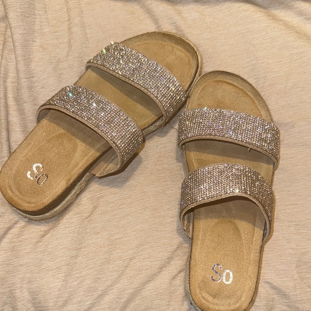 SO Silver Sparkly Sandals Double-Strap Comfort